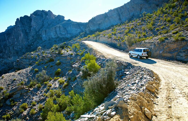 دليل سفر عالمي ينشر أفضل الطرق لاستكشاف سلطنة عمان سياحيًا