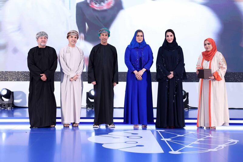 “أوشرم” تعلن أسماء الفائزين بجوائزها