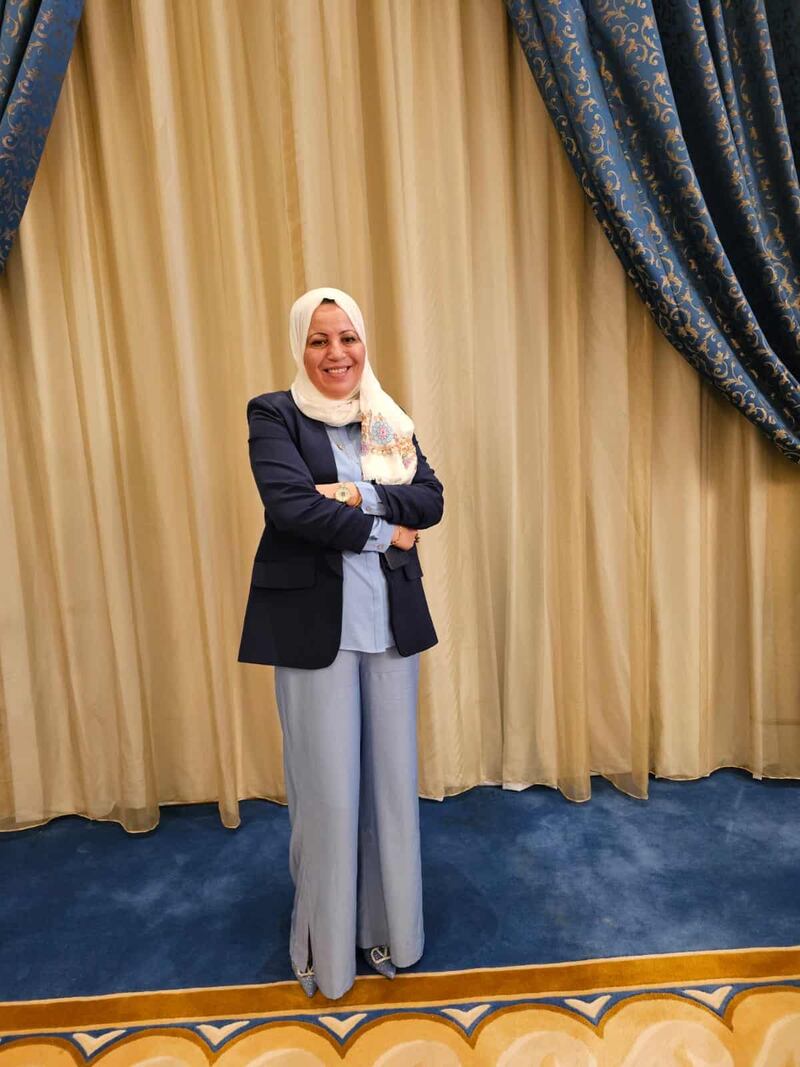 قصة المعلمة التونسية التي قال عنها طلابها بأنها “كانت أمًا”