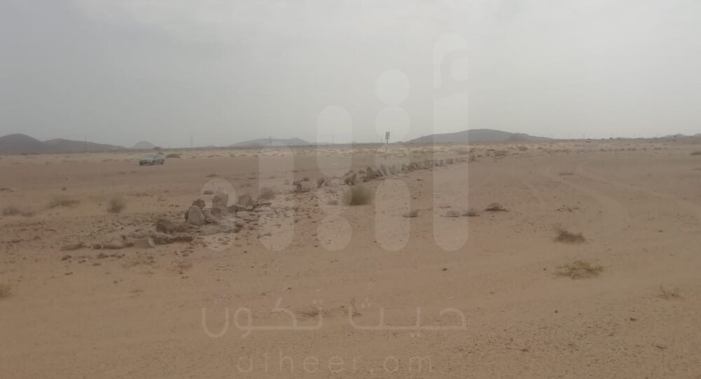 بالصور: مقابر في السلطنة لأناسٍ قيل بأنهم “خُسِف بهم”..وللعلم رأيٌ آخر