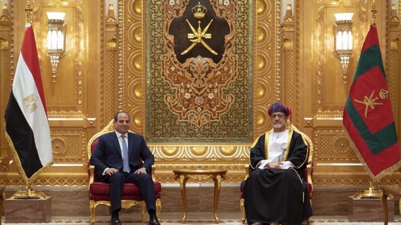 خلال اتصال هاتفي: جلالة السلطان والسيسي يناقشان الوضع في فلسطين