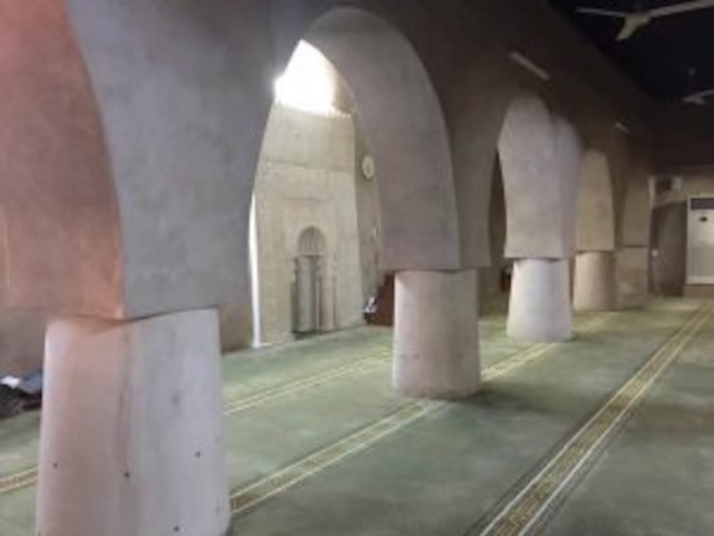 بالصور: الجامع الذي يُعدّ من أقدم المساجد الأثرية في السلطنة وخرّج أئمة وعلماء