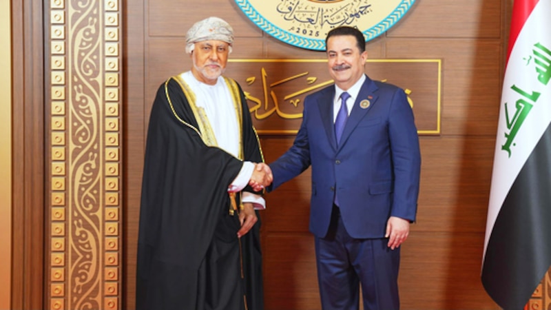 سمو السيد شهاب بن طارق يترأس وفد سلطنة عُمان في القمة العربية التنموية الاقتصادية والاجتماعية