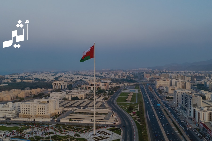 قطر والسعودية في مسقط: حراك اقتصادي يتجه نحو الاستثمار واللوجستيات