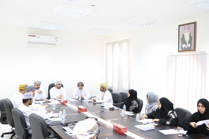 سماحة الشيخ الخليلي أكد بأنها “خيرٌ”: مُبادرة مجتمعية لإقامة عرس جماعي في السيب