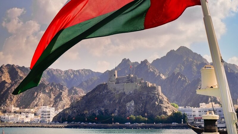 عُمان لي وطن.. لا أبتغي سواه