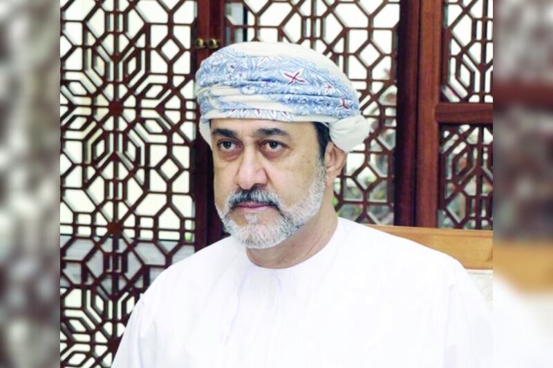 هيثم بن طارق يصدر قرارًا وزاريًا