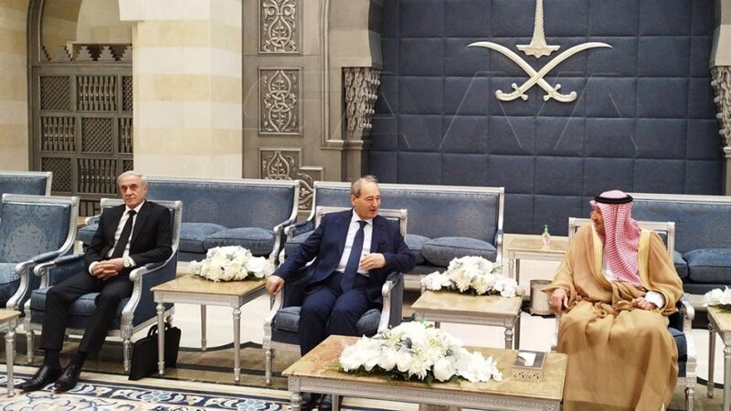 وزير الخارجية السوري يصل جدة السعودية