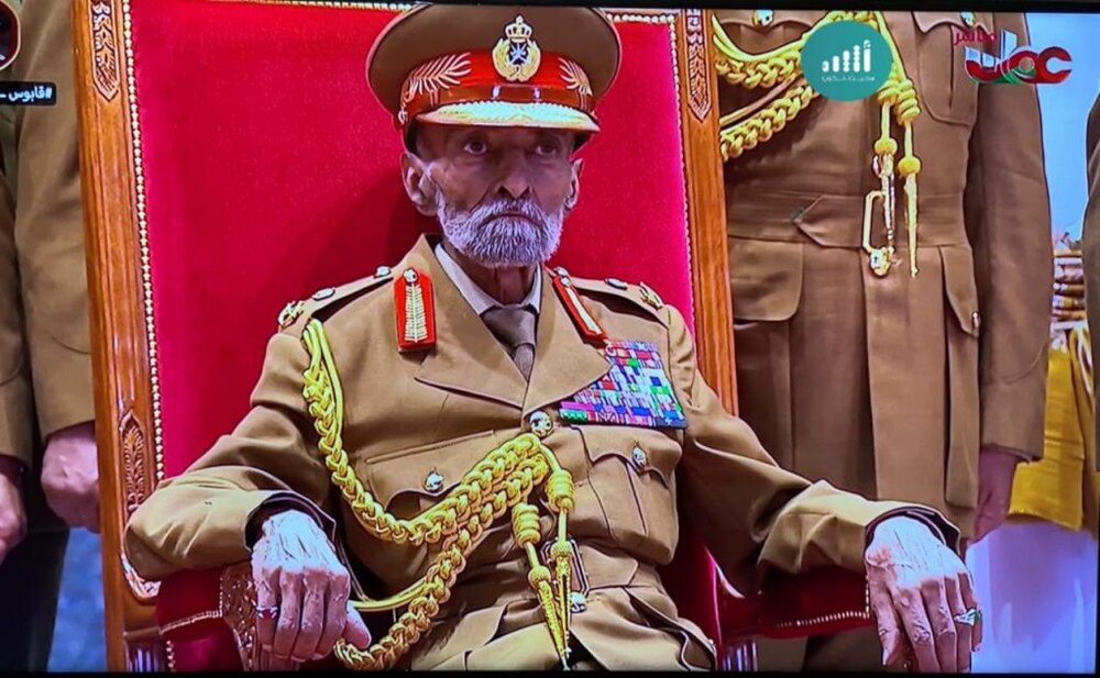 بالصور: شاهد الإطلالات البهية لجلالة السلطان في عام 2019