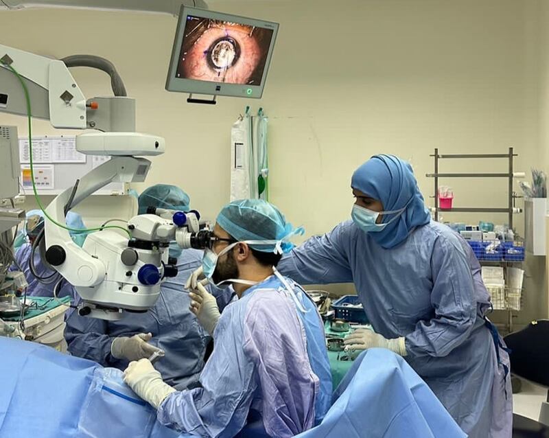 نجاح أول عملية زراعة جُزئية أمامية للقرنية