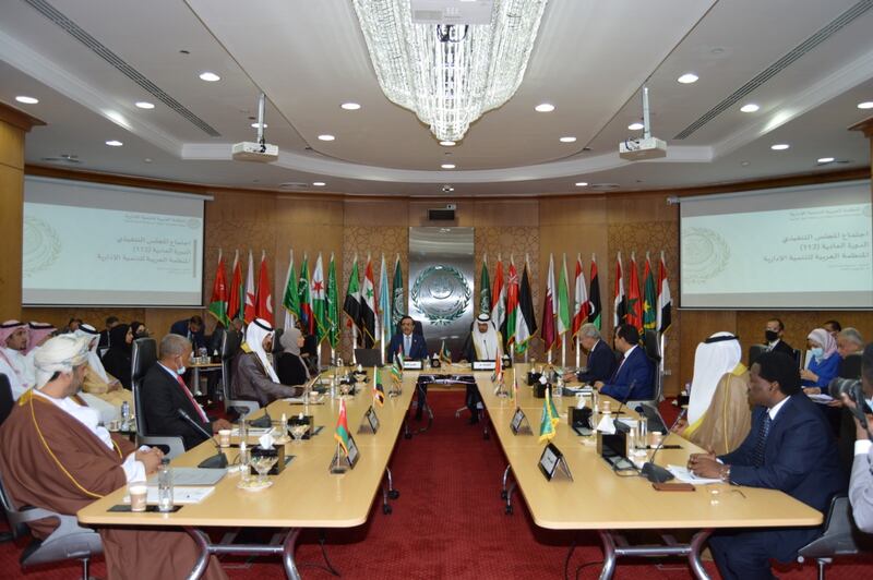 سلطنة عمان تشارك في اجتماع عربي