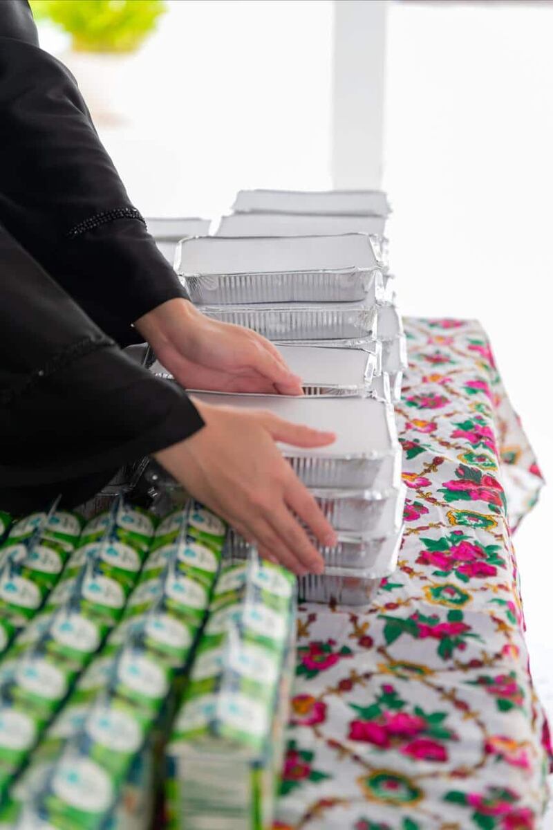 تلاحم وتراحم: طلاب يوفرون أكثر من 300 وجبة إفطار يوميًا للطلبة المعسرين