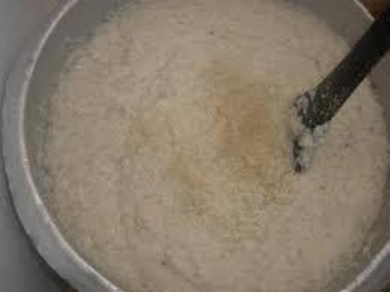 “العرسية” أشهر المأكولات العمانية في أيام العيد .. تعرف عليها