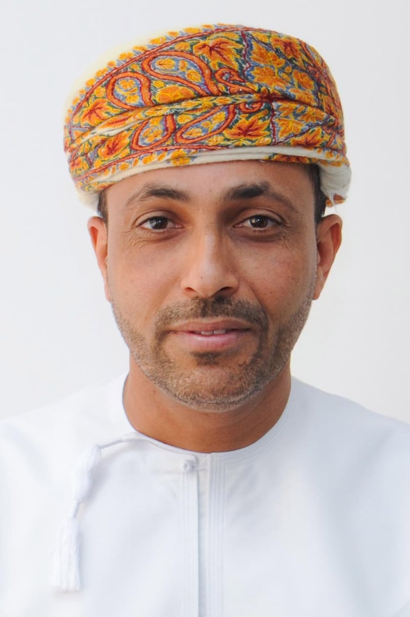 لها سمات تميزها: ماذا تعرف عن أشجار القرم في السلطنة؟