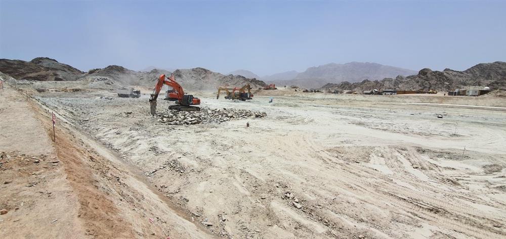 سد للحماية من الفيضانات في العامرات