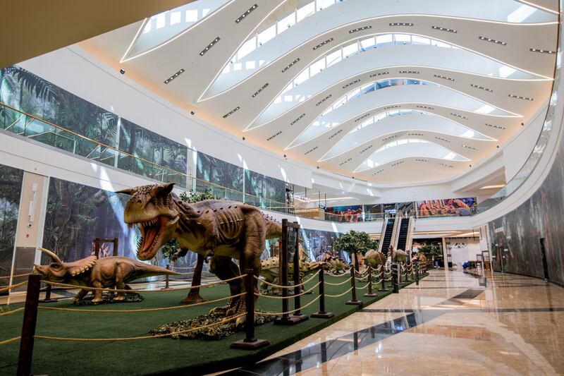 شاهد صورًا متنوعة لـ “مول عمان” المُفتتح اليوم