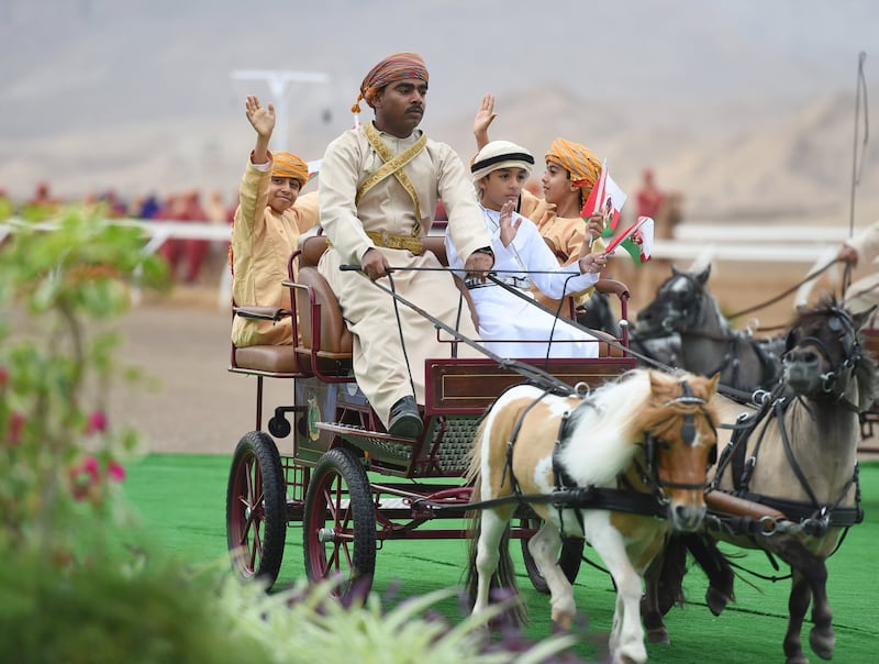 برعاية من سمو السيد ذي يزن: تعرّف على الفائزين في سباق الخيالة السلطانية