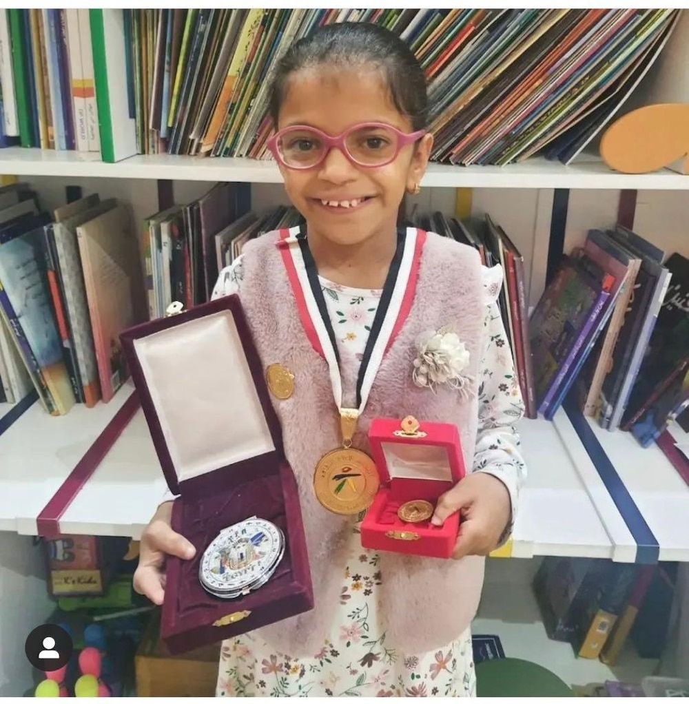 طفلة عمانية تفوز في مسابقة للأطفال العرب
