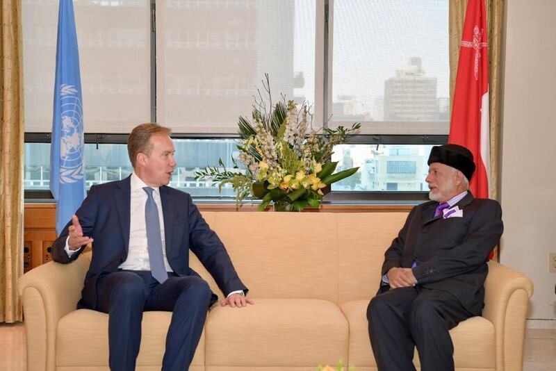 رئيس المنتدى الاقتصادي العالمي: عمان تلعب دورًا أساسيًا في تحقيق السلام