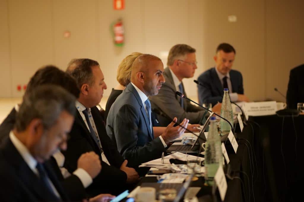 رئاسة عمانية لاجتماع عالمي حول المطارات