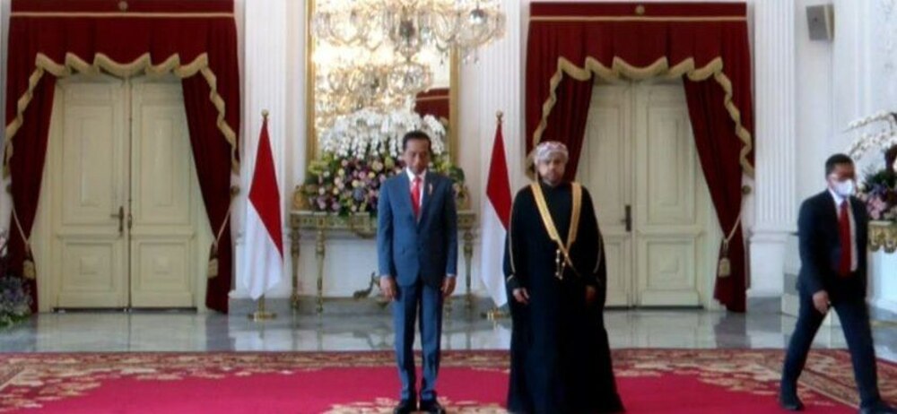 تحيات من جلالة السلطان إلى رئيس إندونيسيا