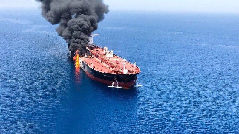 ماذا قال العمانيون عن #انفجار_ناقلتي_نفط_ببحر_عمان؟!