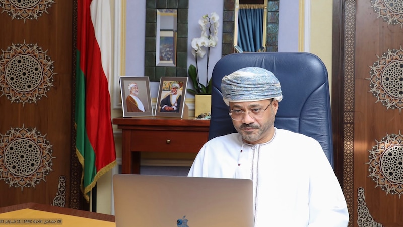 معالي السيد بدر: نحن لا ننحاز لطرف دون آخر والسلام مذهب آمنا به