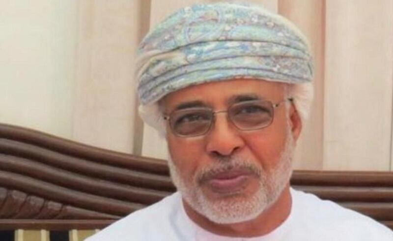 البروفيسور الرواس يحمل سيرةً مُثريةً… و”لحظة مضيئة” مع جلالة السلطان لا يزال يتذكرها