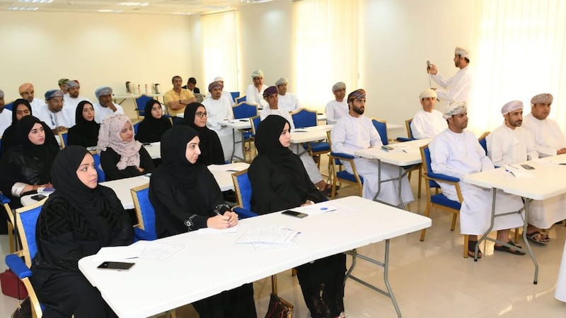 تدريب صحفيين عمانيين على ” صحافة الموبايل “