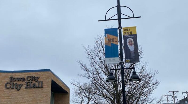 صور لعمانية في شوارع ولاية أمريكية، فما قصتها؟