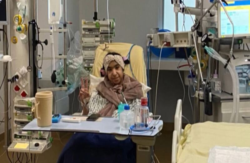 طفلة عمانية تعود لحياتها الطبيعية بعد التبرع لها بقلب إنسان آخر