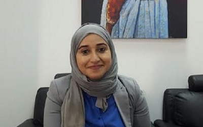 إعلامية عُمانية حاربت السرطان بإرادة حديدية.. فما هي حكايتها؟