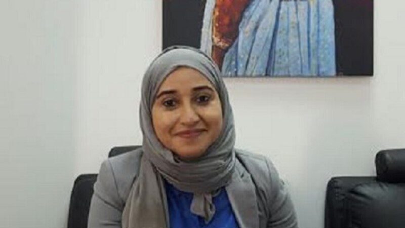 إعلامية عُمانية حاربت السرطان بإرادة حديدية.. فما هي حكايتها؟