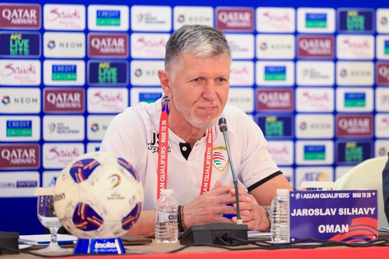 تصريحات “متناقضة” للمدرب تشيلهافي في تبرير الخسارة من كوريا الجنوبية