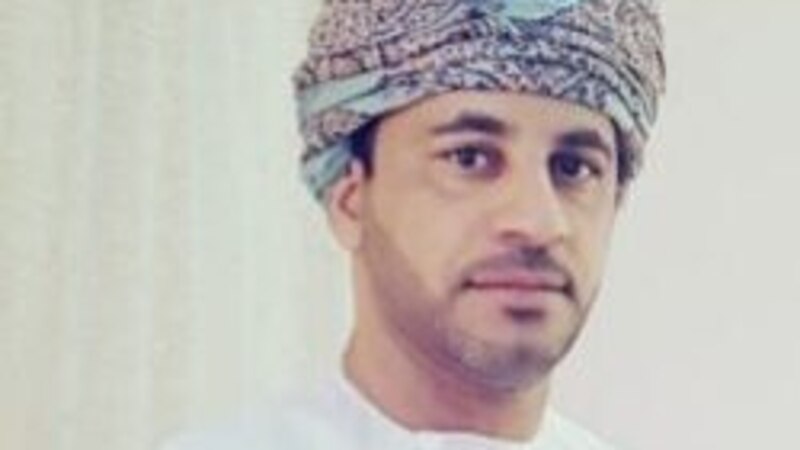 معلم سابق يُعيده “الحنين” ويُطلِق مبادرة لمساعدة المعلمين والطلبة