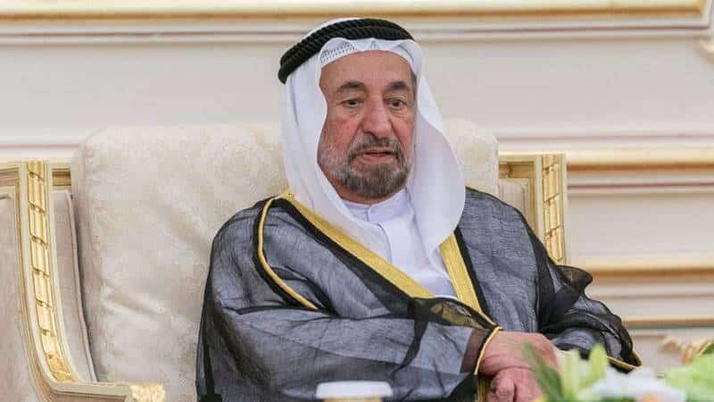 استقبله وزير الديوان: تعرّف على الوفد المرافق لحاكم الشارقة