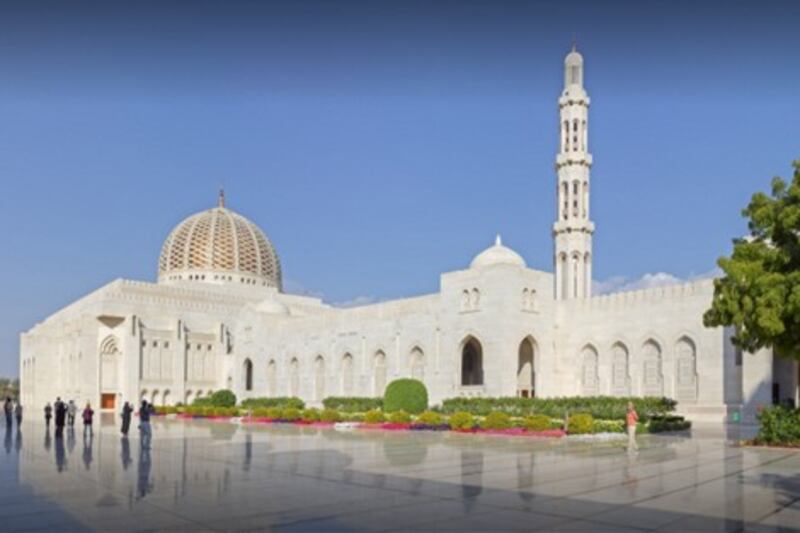 “وصِلوا الأرحام” بـ4 لغات: مقتطفات من خطبة الجمعة لليوم