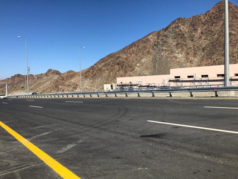 وفق أعلى المواصفات: بدء الحركة المرورية على طريق الشرقية السريع