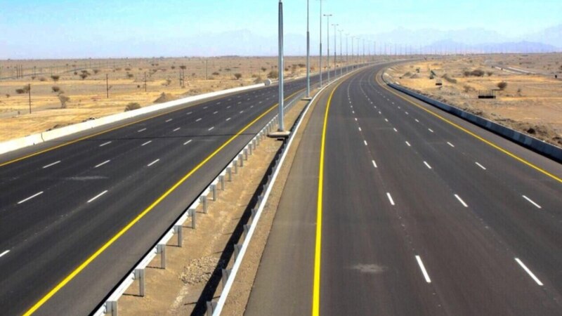 محطات وقود مؤقتة على امتداد طريق الباطنة السريع