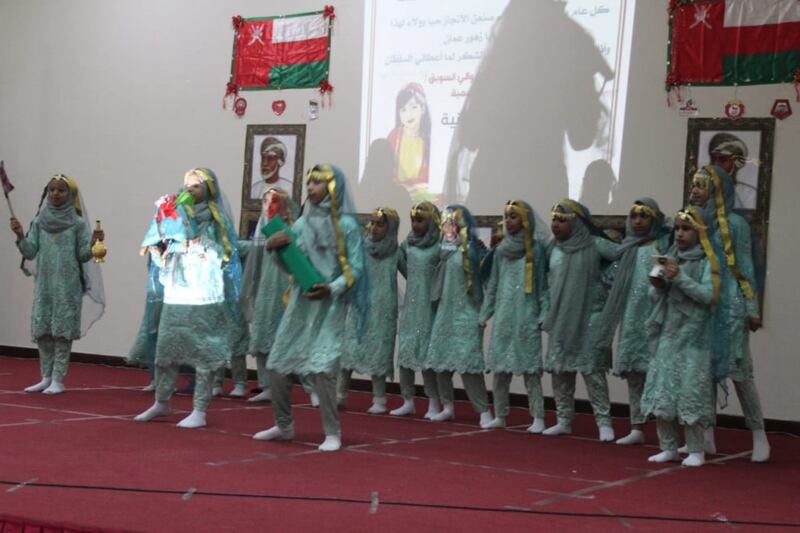 بحفل فيه فقرات متنوعة: السويق تحتفل بيوم المرأة العمانية