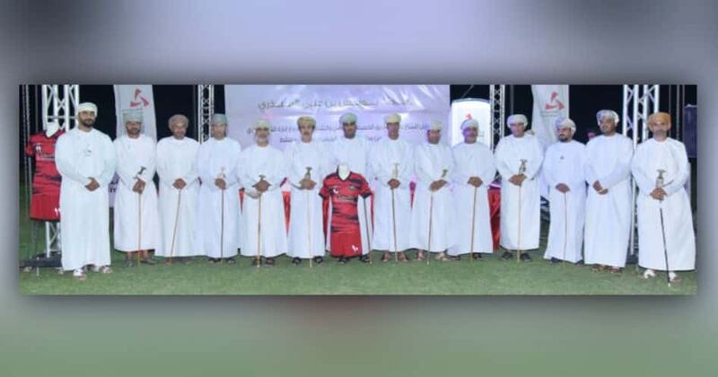 ضمن برنامج “الملاعب الخضراء”: بنك مسقط يحتفل بافتتاح مشروع إنارة ملعب فريق الحميضة الرياضي في إزكي