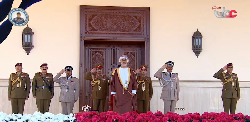 بالصور: جلالة السلطان يشمل برعايته احتفال شرطة عمان السلطانية