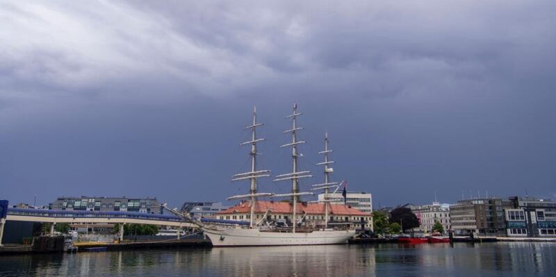 “شباب عُمان الثانية” تصل النرويج