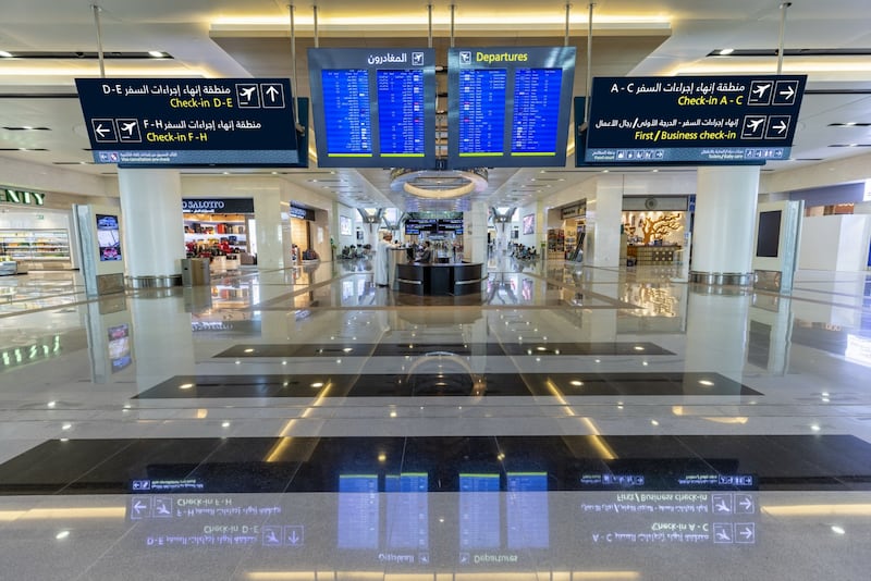 اتفاقية لتحسين العمليات في مطار مسقط الدولي