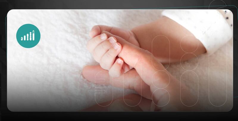 ما العلاقة بين فوائد الرضاعة الطبيعية وتمديد إجازة الأمومة؟