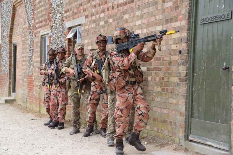 الجيش السلطاني يشارك في تمرين عماني – بريطاني بالمملكة المتحدة