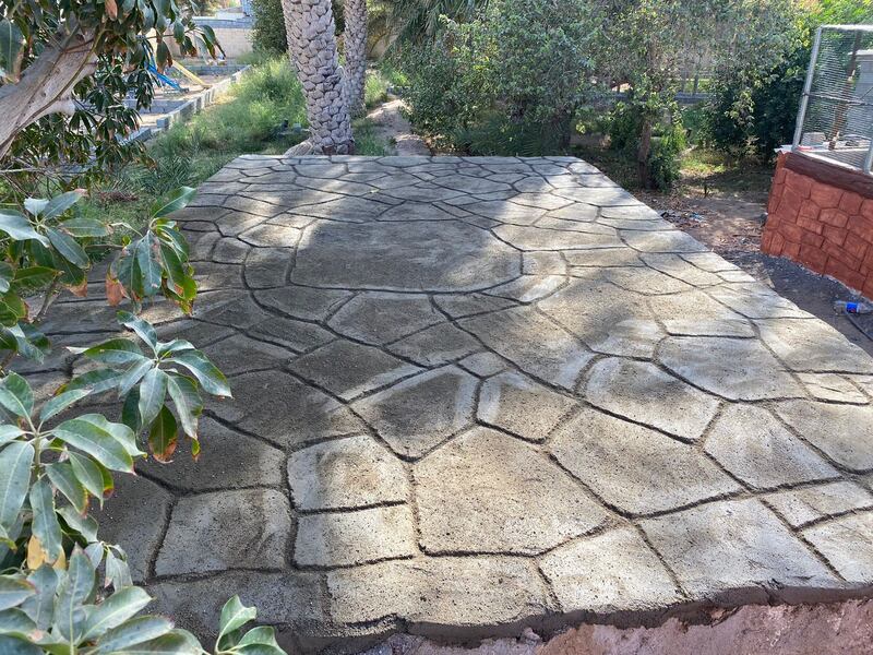 بالصور: أنامل شاب عماني تُبدِع في الديكور والنحت