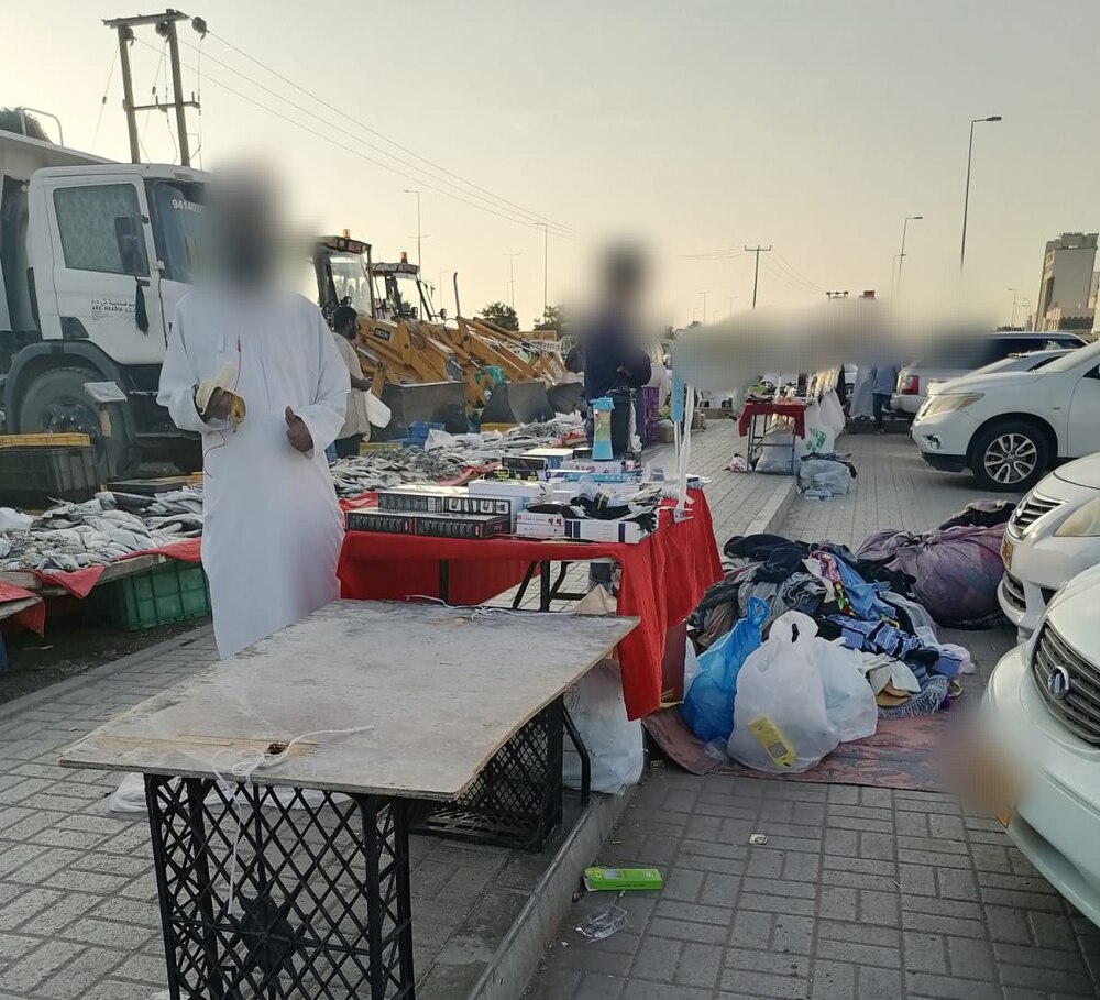 بالصور: ضبط باعة متجولين