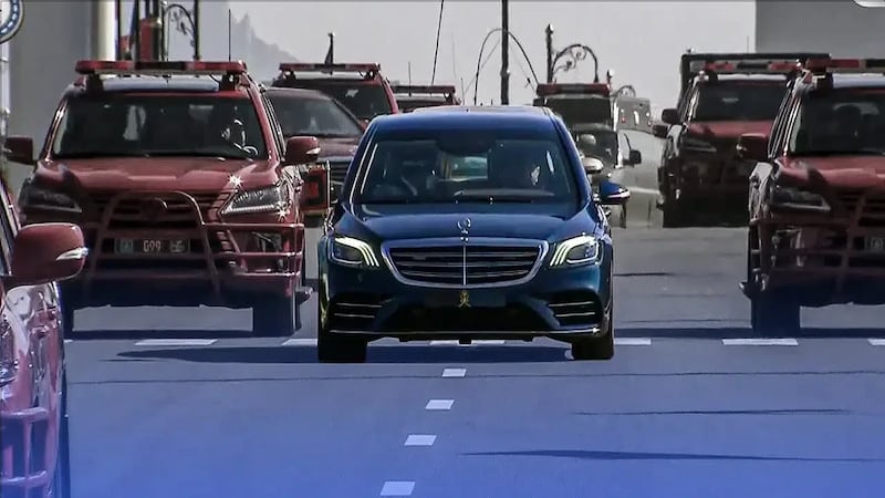 منع وقوف المركبات على جانبي المسار المؤدي إلى جامع السيد طارق بن تيمور