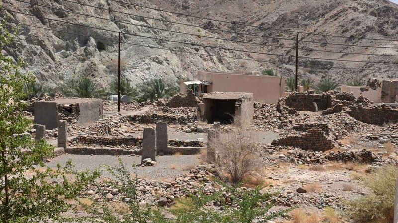 “حيل الأشخريين” شاهدٌ تاريخي للعمارة العمانية